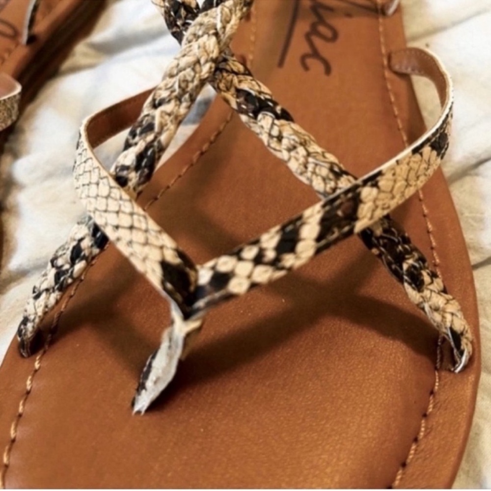 NEW Zodiac Yovanna Slingback Strappy Sandals Boho Flat Thongs Tan Brown Size 9.5 - Picture 3 of 12